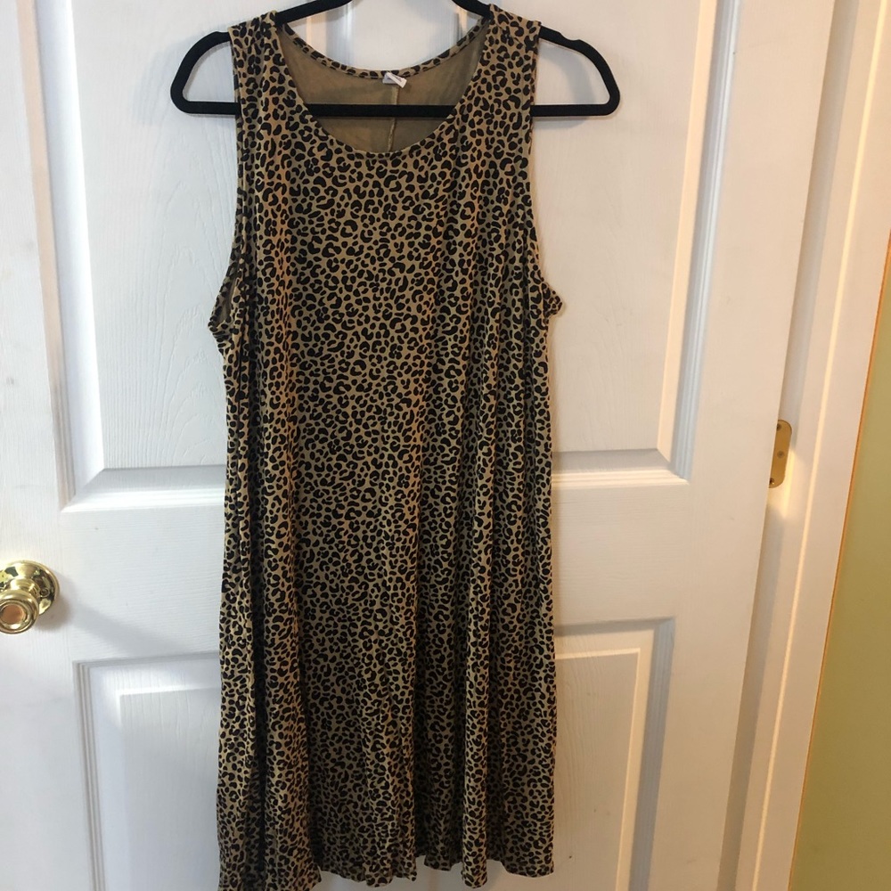 Old navy cheetah print dress